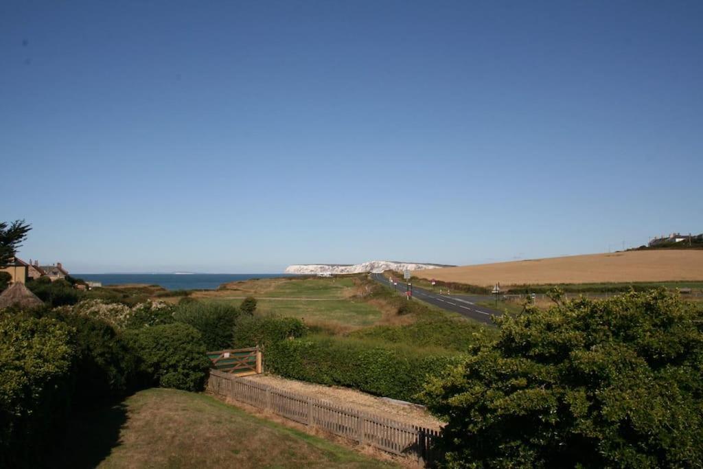 Greystone Cottage - Sea Views, Short Stroll To A Beautiful Sandy Beach Brook  외부 사진