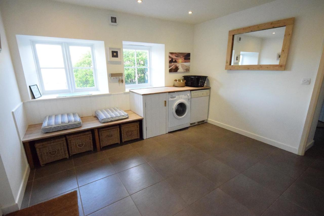 Greystone Cottage - Sea Views, Short Stroll To A Beautiful Sandy Beach Brook  외부 사진