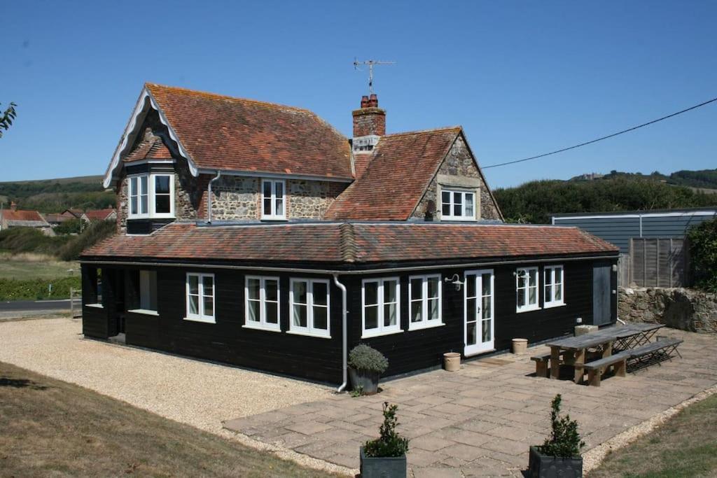 Greystone Cottage - Sea Views, Short Stroll To A Beautiful Sandy Beach Brook  외부 사진