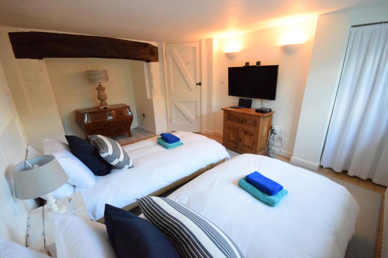 Greystone Cottage - Sea Views, Short Stroll To A Beautiful Sandy Beach Brook  외부 사진